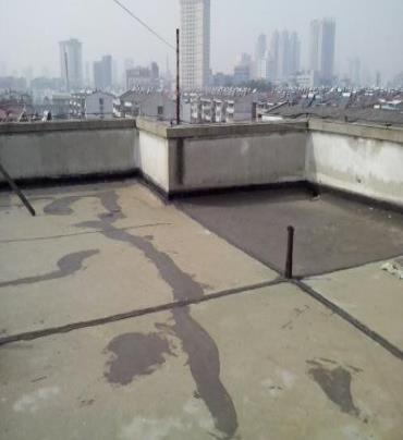 孟津漏水维修 楼顶漏水是什么原因，楼顶漏水维修方法是什么?