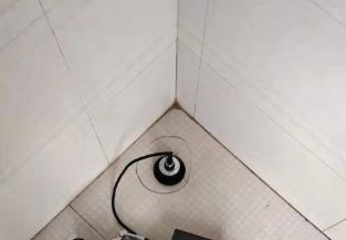 孟津卫生间漏水维修之 loft 夹层储藏室毗邻暗管渗水哪家好，推荐诚匠小爱修缮